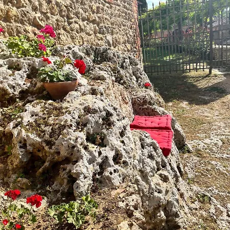 Castel Pietraio