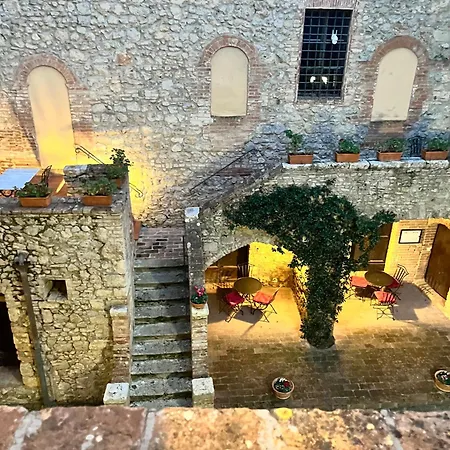Castel Pietraio Farm stay *