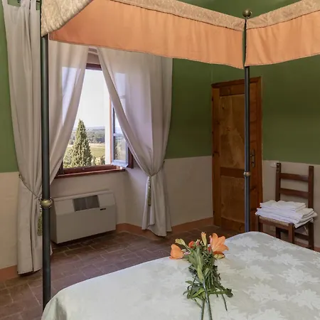 Farm stay Castel Pietraio Monteriggioni