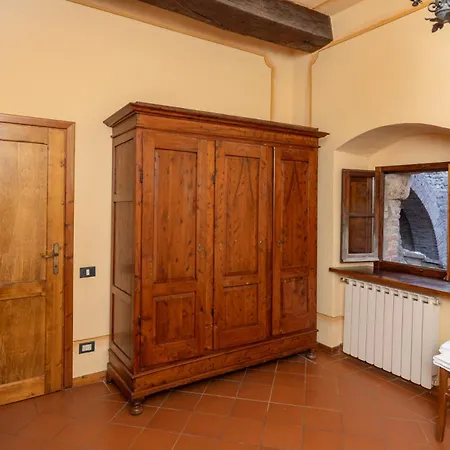 Castel Pietraio Farm stay *