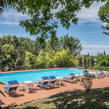 Castel Pietraio Wineresort 蒙特里久尼